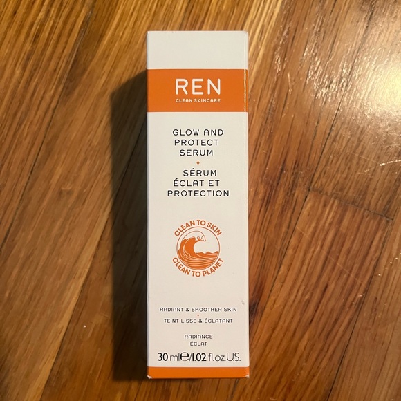 REN glow and protect serum - Picture 2 of 2